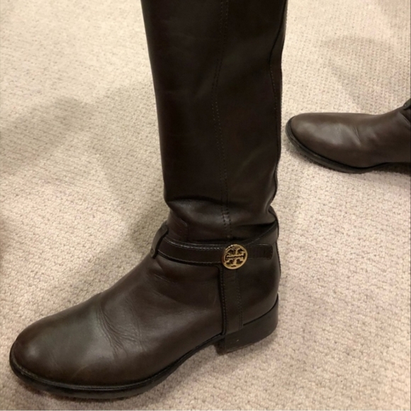 Tory Burch boots👢👢 - Picture 2 of 3